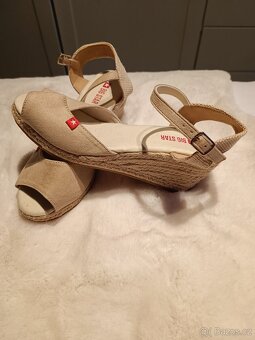 Dámské boty na platformě v 36 - 2