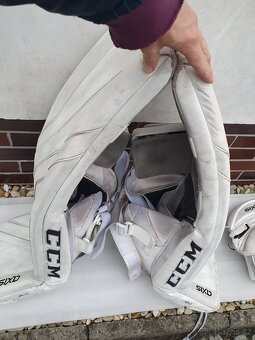 Brankarske betony a lapacka CCM Axis, hul Eflex 5 Pro - 2