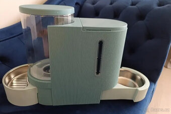 Dávkovač vody a krmiva pro kočičku - 2