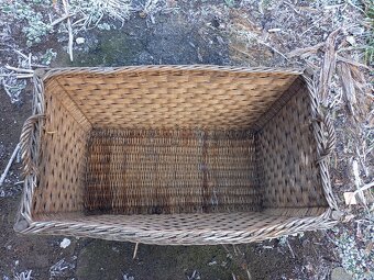 Starší velký proutěný koš - 2