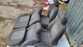 Sedačky kompletni,nastavitelný,dělený Š Fabie1 Oct.1. - 2