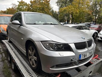 BMW E90 325i 2006 náhradní díly - 2