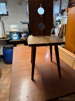Dřevěný stůl - 2