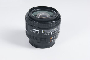 Nikon 24 mm f/2,8 AF NIKKOR D - 2