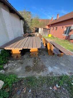 Zahradní nábytek - lavice a stůl - 2