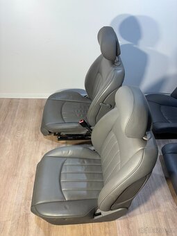 /// Interiér-sedačky Mercedes Benz CLS-W219 /// - 2