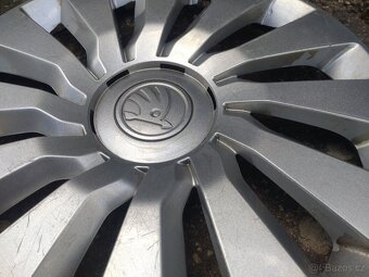 16" Poklice Škoda Octavia III - 2