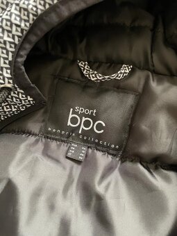 Delší vzorovaná vesta s kapucí bpc, vel. L-XL - 2