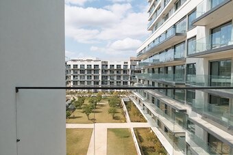 Prodej bytu s balkonem, lodžií, parkováním a sklepem v novos - 2