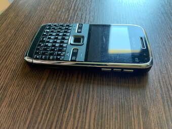 Nokia E72 - 2