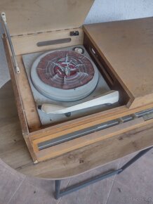 Retro rádio Opereta(Tesla). - 2
