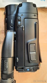 Sony CCD-TR606E - 2
