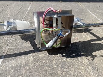 Lustr - 2
