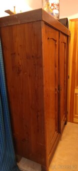Rustikální skříň - 2