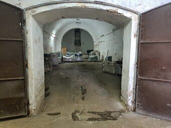 Pronájem skladu, 184 m2 - Unhošť, ev.č. 00044 - 2