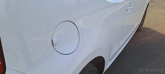 Volkswagen UP - 2