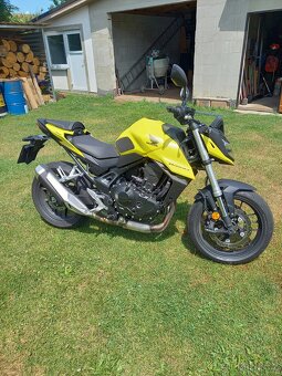 Honda hornet - 2