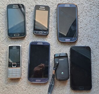Staré mobily - 2