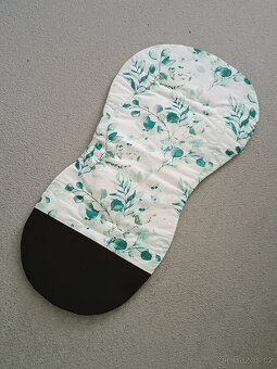 Nová prodloužená podložka do kočárku eukalyptus - 2
