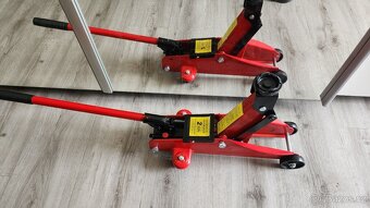Hydraulický hever 2T – jako nový, odzkoušený - 2