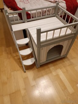 Domeček pro psa/kočku Petsfit – se schůdky a terasou - 2