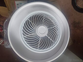 Nové velké stropní svítidlo s ventilátorem - 2