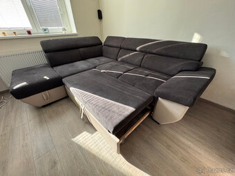 Krásná rozkládací pohovka - 2