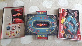 Dětská stolní závodní společenská hra Cars 3 - Piston cup - 2