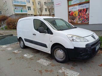 Prodávám auto peugeot - 2