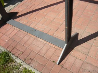 KOVOVÁ  KONSTRUKCE - 2