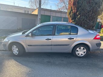 RENAULT MEGANE SEDAN - 2