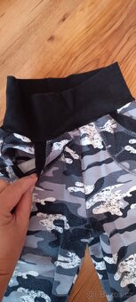 Rostoucí tepláky černošedé vel. 86 - 2