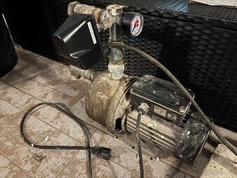 Čerpadlo Grundfos s tlakovou nadobou - 2