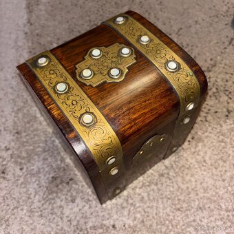 Dřevěná krabice na doutníky - 2