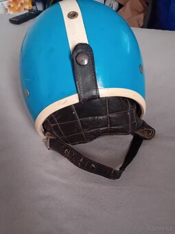 Retro helma - 2