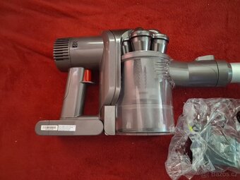 Vysavače Dyson V6 - 2