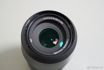 Sony E 70–350 mm f/4.5–6.3 G OSS - 2