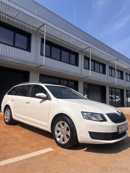 Škoda Octavia - 2