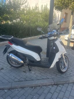 piaggio Carnaby 300 - 2