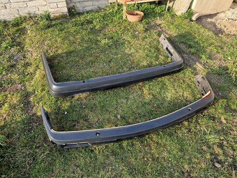 BMW e30 nárazníky plast - 2