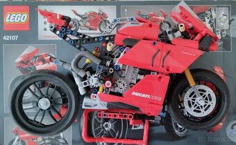 LEGO Technic 42107 Ducati Panigale V4 R - 2