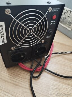 Záložní zdroj UPS - 2