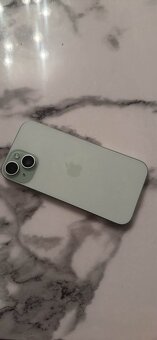 iPhone 15 128GB - 2