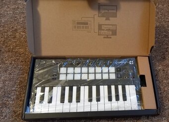 Novation Launchkey Mini MK3, v záruce do 10/2026 - 2