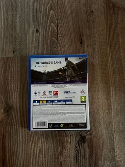 PS4 FIFA18 - 2