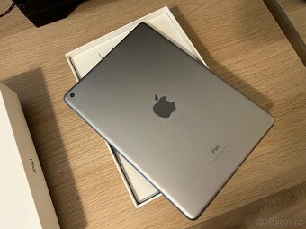 iPad 5.gen (A1822) 32GB Wi-Fi Space Gray - 2