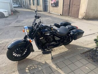 Suzuki Intruder C800 - 2