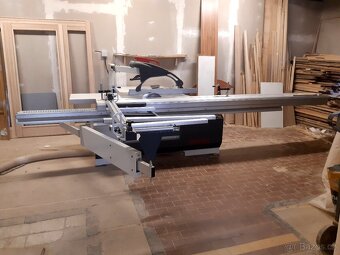 Formátovací pila s 4000 x 410 mm posuvným stolem. - 2