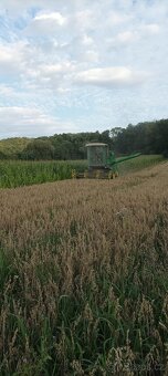 John Deere 630 - 2