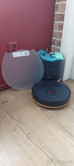 PHILIPS / Robotický vysavač a mop s odsávací stanicí - 2